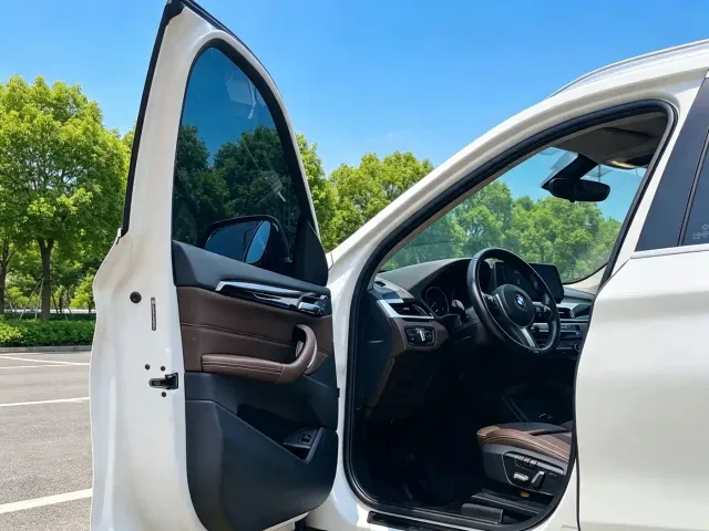 BMW X1 — Фото автомобиля 11