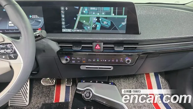 Kia EV6 — Фото автомобиля 14