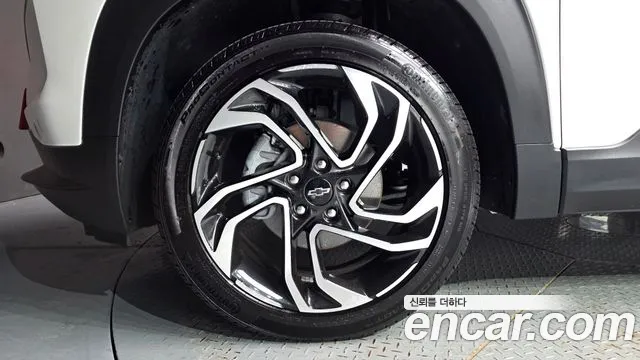 ChevroletGMDaewoo Trailblazer Новый Trailblazer 1.3 турбо 4WD — Фото автомобиля 5