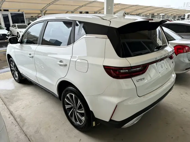 Geely Vision X6 — Фото автомобиля 12