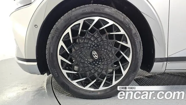Hyundai Ioniq 5 — Фото автомобиля 5