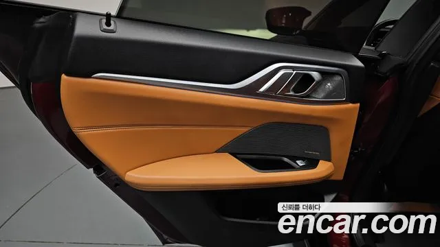 BMW i4 — Фото автомобиля 22