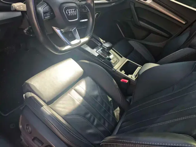Audi Q5L — Фото автомобиля 8