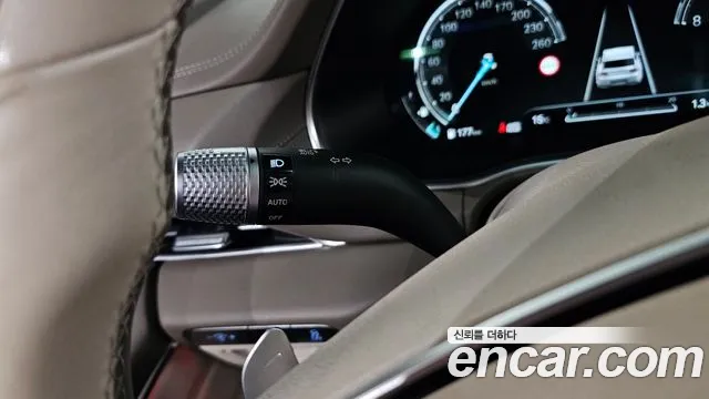 Genesis GV80 2.5T Бензин AWD — Фото автомобиля 30