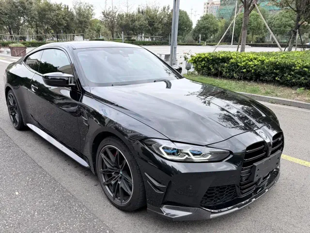 BMW M4 — Фото автомобиля 3