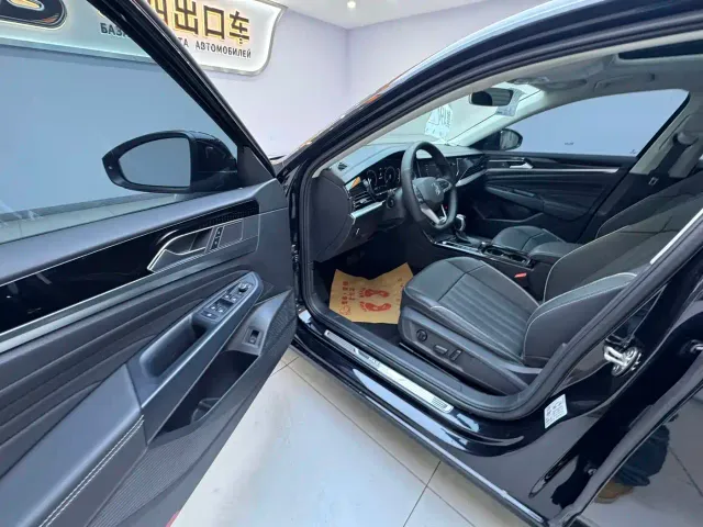 Volkswagen Passat — Фото автомобиля 15