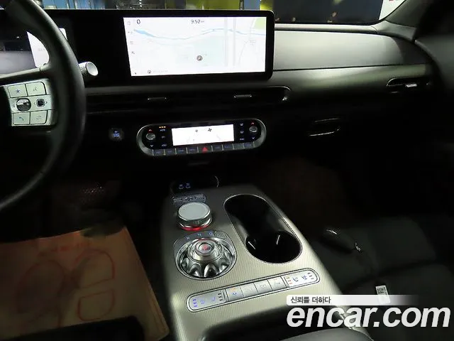 Genesis GV60 — Фото автомобиля 9