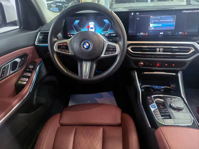 BMW i3 — Фото автомобиля 7