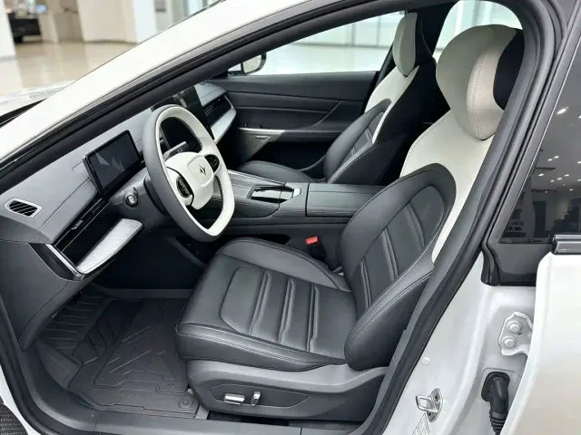 Dongfeng eπ 007 — Фото автомобиля 4