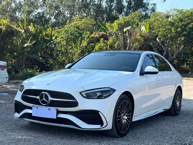 Фотография автомобиля — Mercedes-Benz C-Class