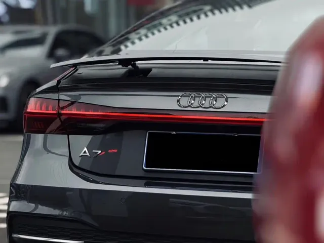 Audi A7 — Фото автомобиля 12