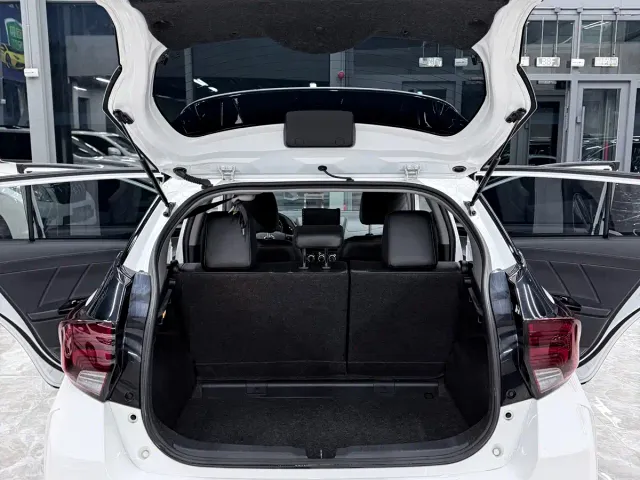 Toyota YARiS L Zhi Xuan — Фото автомобиля 18
