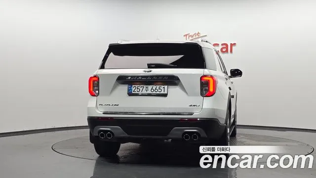 Ford Explorer Explorer 6 поколение 3.0 Platinum 4WD — Фото автомобиля 4