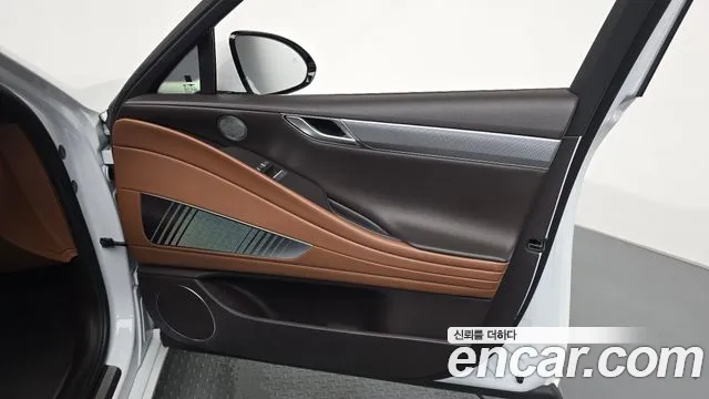 Genesis G80 Бензин 3.5 турбо AWD — Фото автомобиля 23