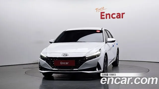 Hyundai AVANTE Avante (CN7) — Фото автомобиля 3