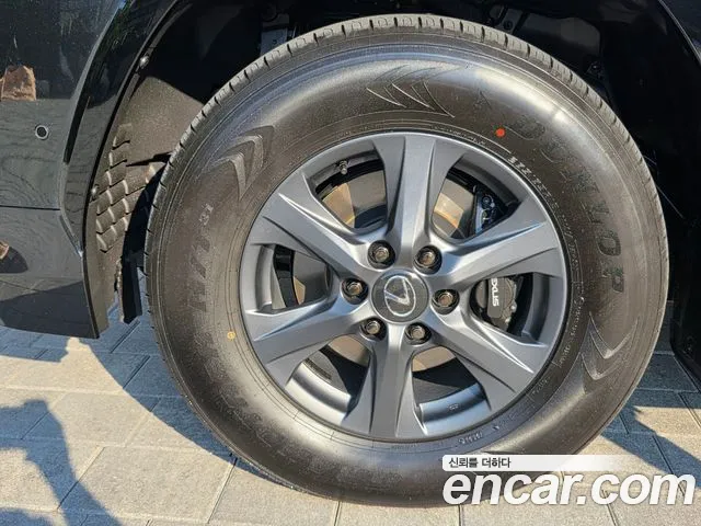 Lexus LX — Фото автомобиля 15