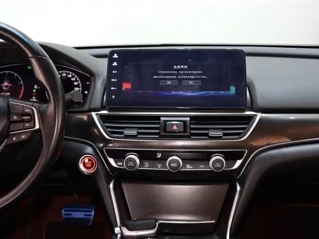 Honda Accord — Фото автомобиля 14