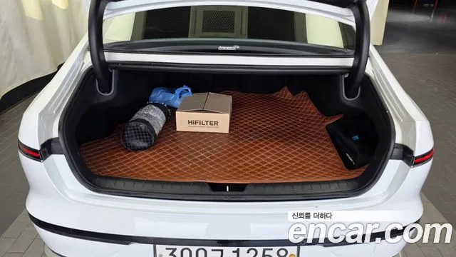 Hyundai Grandeur Grandeur (GN7) 3.5 LPG 2WD (Такси) — Фото автомобиля 18