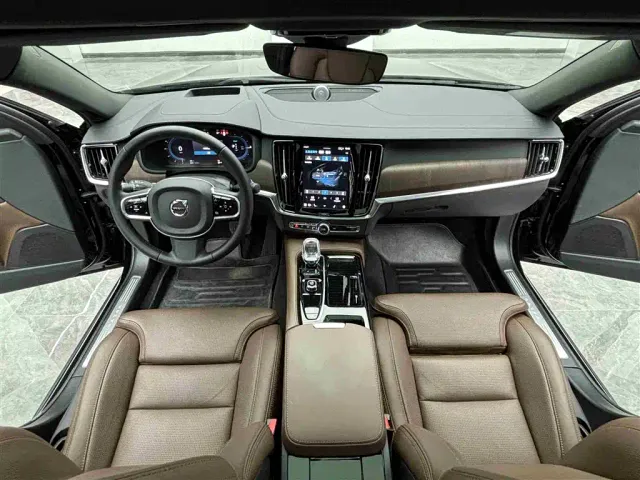 Volvo S90 — Фото автомобиля 8