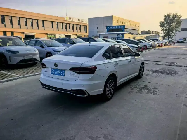 Volkswagen Lavida — Фото автомобиля 7