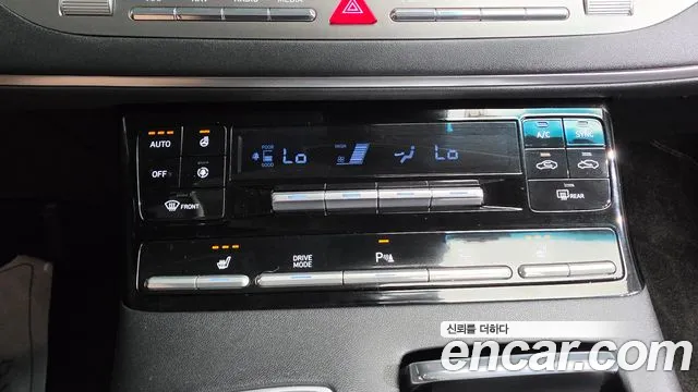 Hyundai Grandeur Новый Grandeur IG 3.0 LPi (Для проката) — Фото автомобиля 17