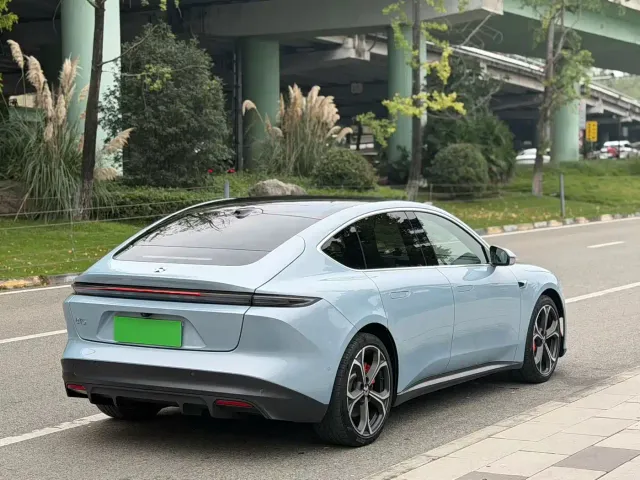 Nio ET5 — Фото автомобиля 6