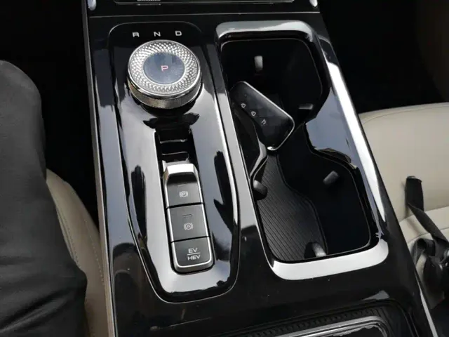 Wuling Starlight — Фото автомобиля 13
