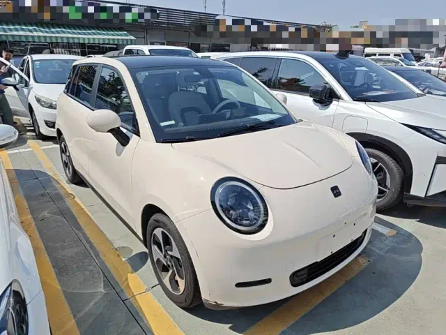 JAC Yiwei 3 — Фото автомобиля 3