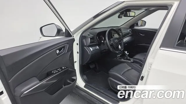 KG_Mobility_Ssangyong TIBOLI Very New Tivoli Бензин 1.5 2WD — Фото автомобиля 10