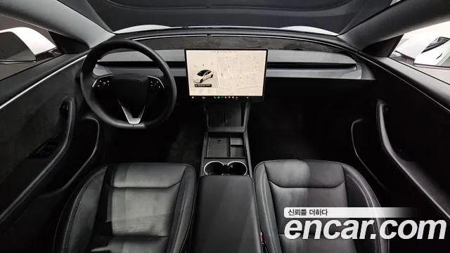 Tesla Model 3 — Фото автомобиля 7