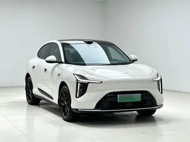 IM Motors LS6 — Фото автомобиля 2