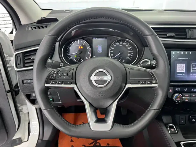 Nissan Qashqai — Фото автомобиля 10