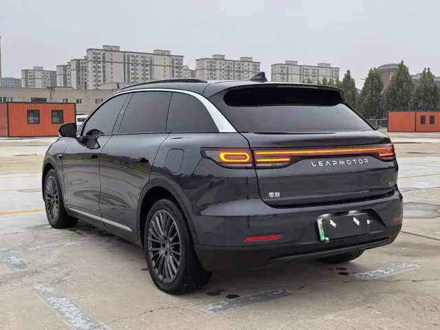 Leapmotor C11 — Фото автомобиля 7