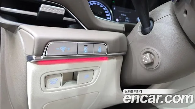 Genesis GV80 — Фото автомобиля 25