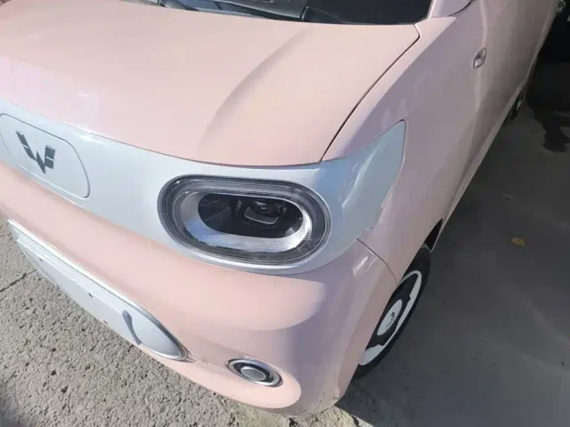Wuling Hongguang Mini EV — Фото автомобиля 23