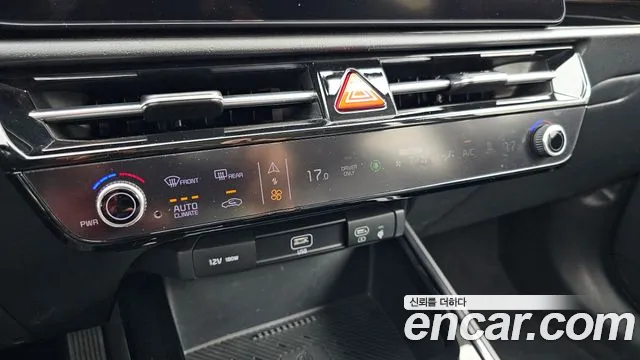 Kia Niro Niro (New) — Фото автомобиля 17