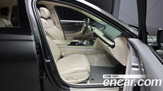 Genesis G80 Бензин 2.5 турбо AWD — Фото автомобиля 10