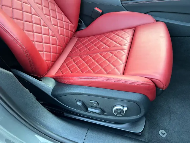 Audi S4 — Фото автомобиля 14