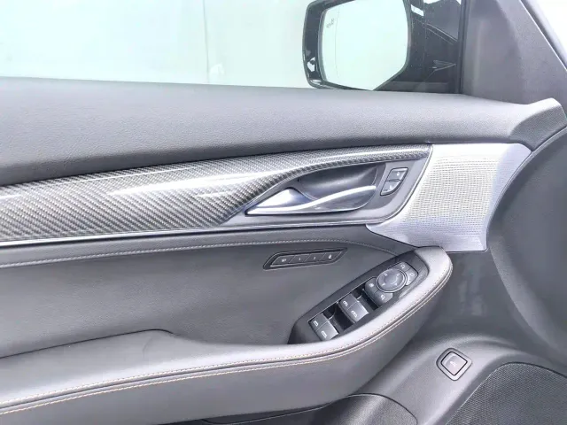 Cadillac CT5 — Фото автомобиля 4