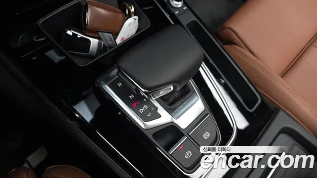 Audi Q5 FY — Фото автомобиля 9