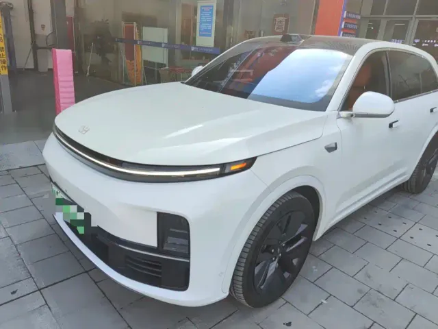 Фотография автомобиля — Li Auto L7