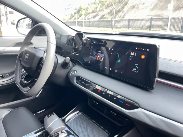 Changan Raeton Plus — Фото автомобиля 23