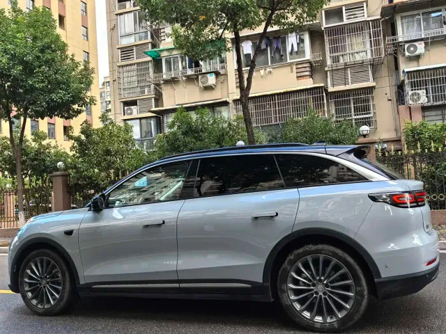 Leapmotor C11 — Фото автомобиля 14