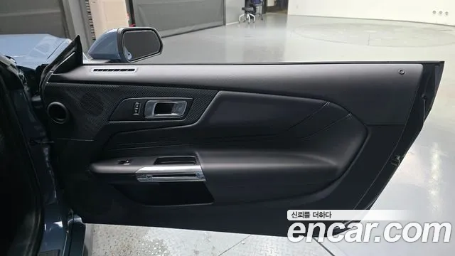 Ford Mustang Mustang 7 поколение 5.0 GT Premium Купе — Фото автомобиля 24