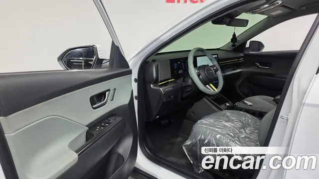 Hyundai Kona SX2 — Фото автомобиля 10