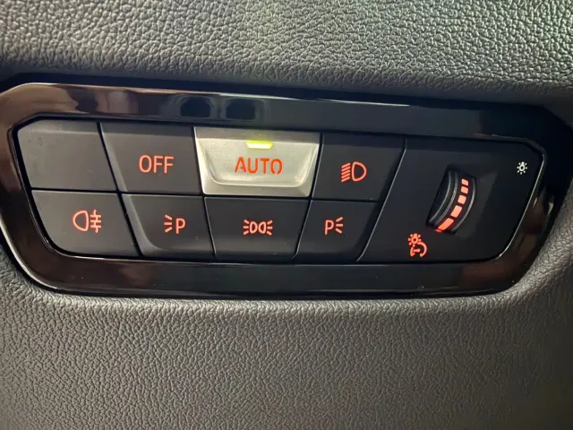 BMW 3 Series — Фото автомобиля 18