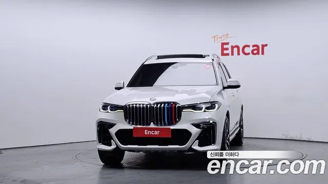 BMW X7 — Фото автомобиля 3