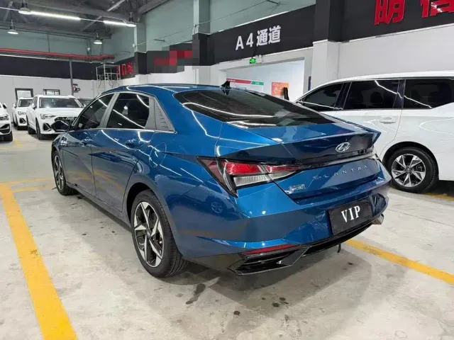 Hyundai Elantra — Фото автомобиля 7