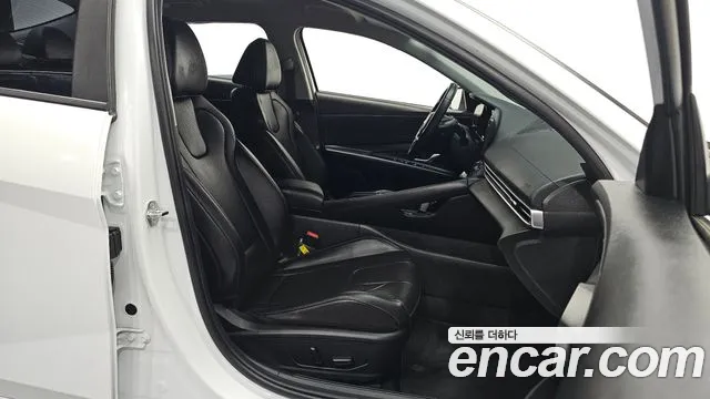 Hyundai Avante CN7 — Фото автомобиля 15