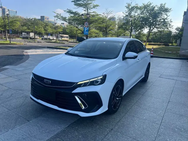 Geely Binrui — Фото автомобиля 3